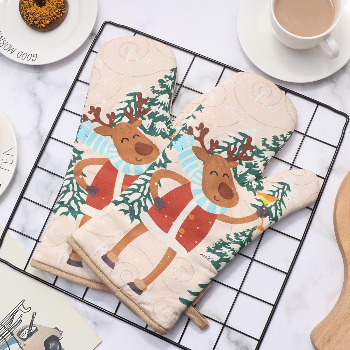 5Pcs Christmas Oven Mitts and Pot Holders Sets, Heat Resistant Oven Gloves, Christmas Kitchen Decor for Kitchen Cooking Baking Grill Baking BBQ and Accessories